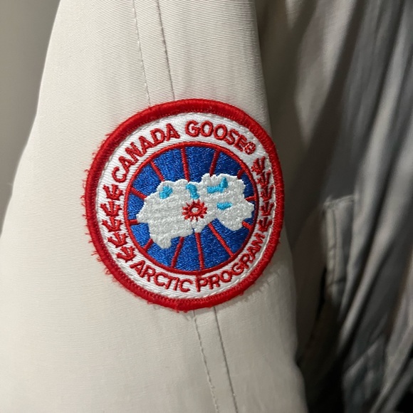 Cream Canada Goose Bomber Jacket - Picture 3 of 6